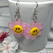 Load image into Gallery viewer, Pink chequered smiling sunflower Earrings
